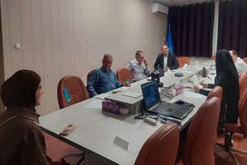 photo_29829653981_x